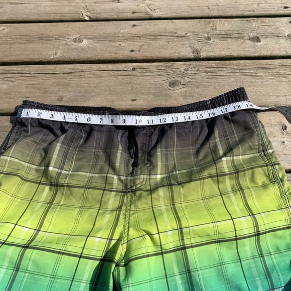 O'Neill Men's L Plaid Ombre Green Blue Swim Trunks | Board Shorts - Picture 5 of 8